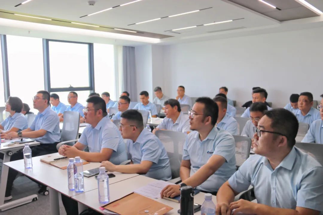 2024年上半年中層管理干部述職會議：述職曬答卷，砥礪再奮進。